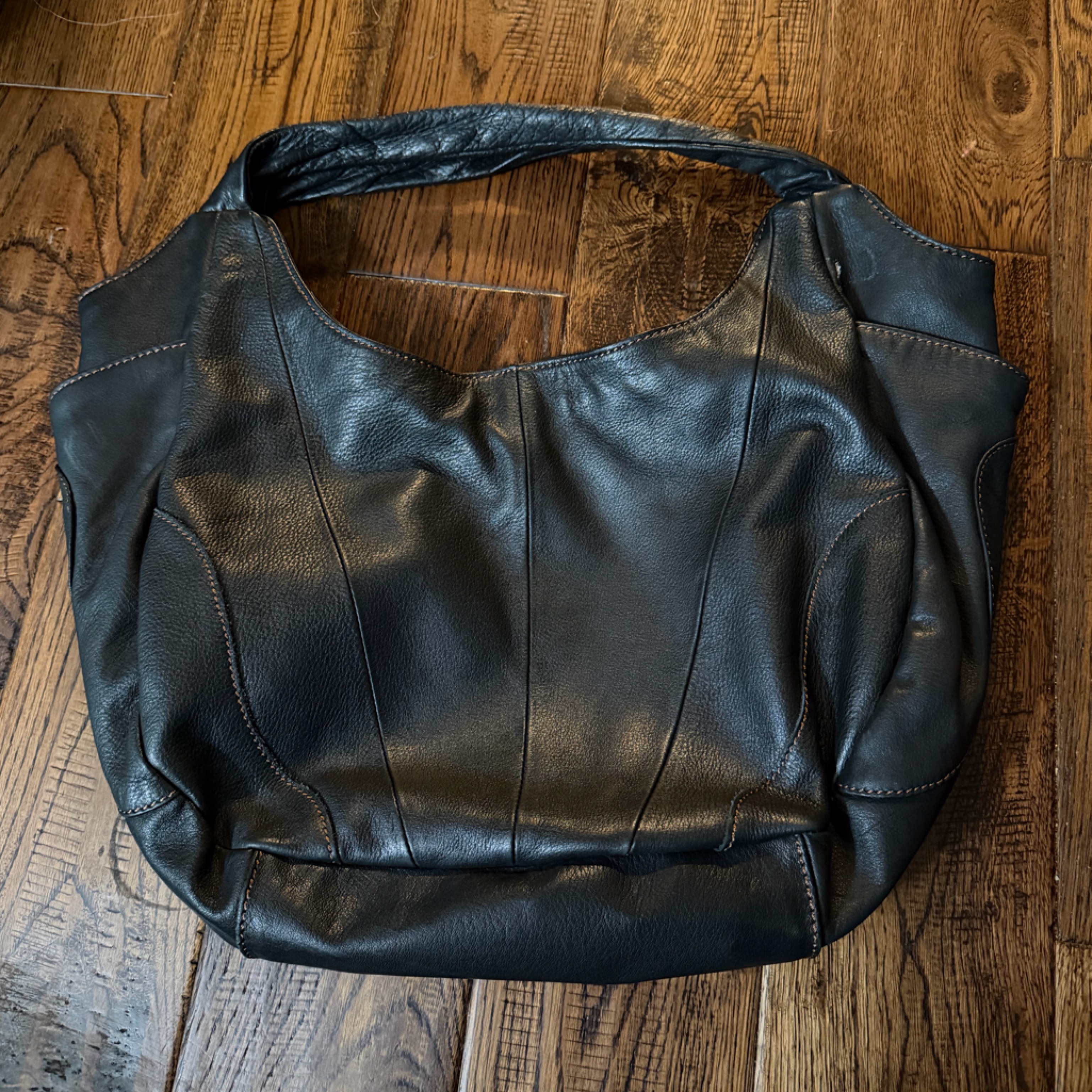 Classic Black Leather Hobo Shoulder Bag -